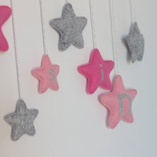 Charger l'image dans la galerie, mobile étoiles tons rose et gris