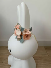 Charger l'image dans la galerie, Couronne pour veilleuse lapin